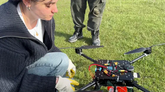 Wiring and payload, up close